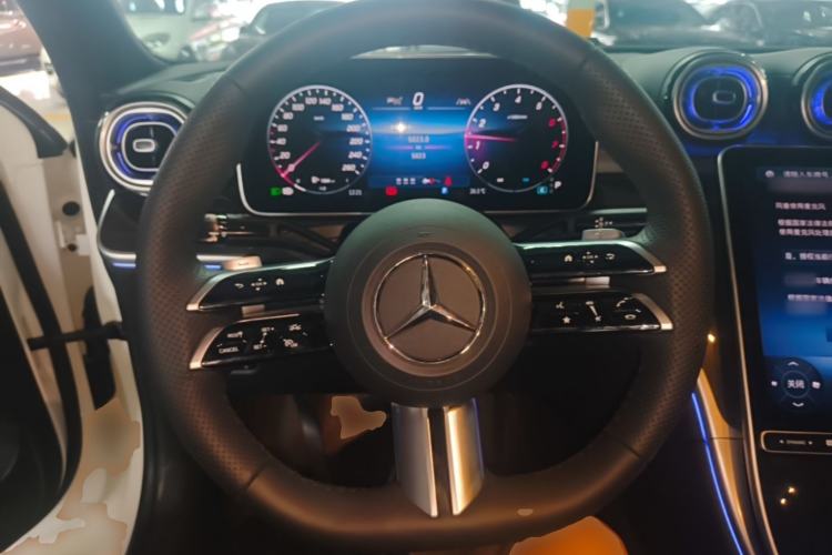 Used Mercedes-Benz C-Class 2025 Facelift C 260 L Sport Edition Steering Wheel