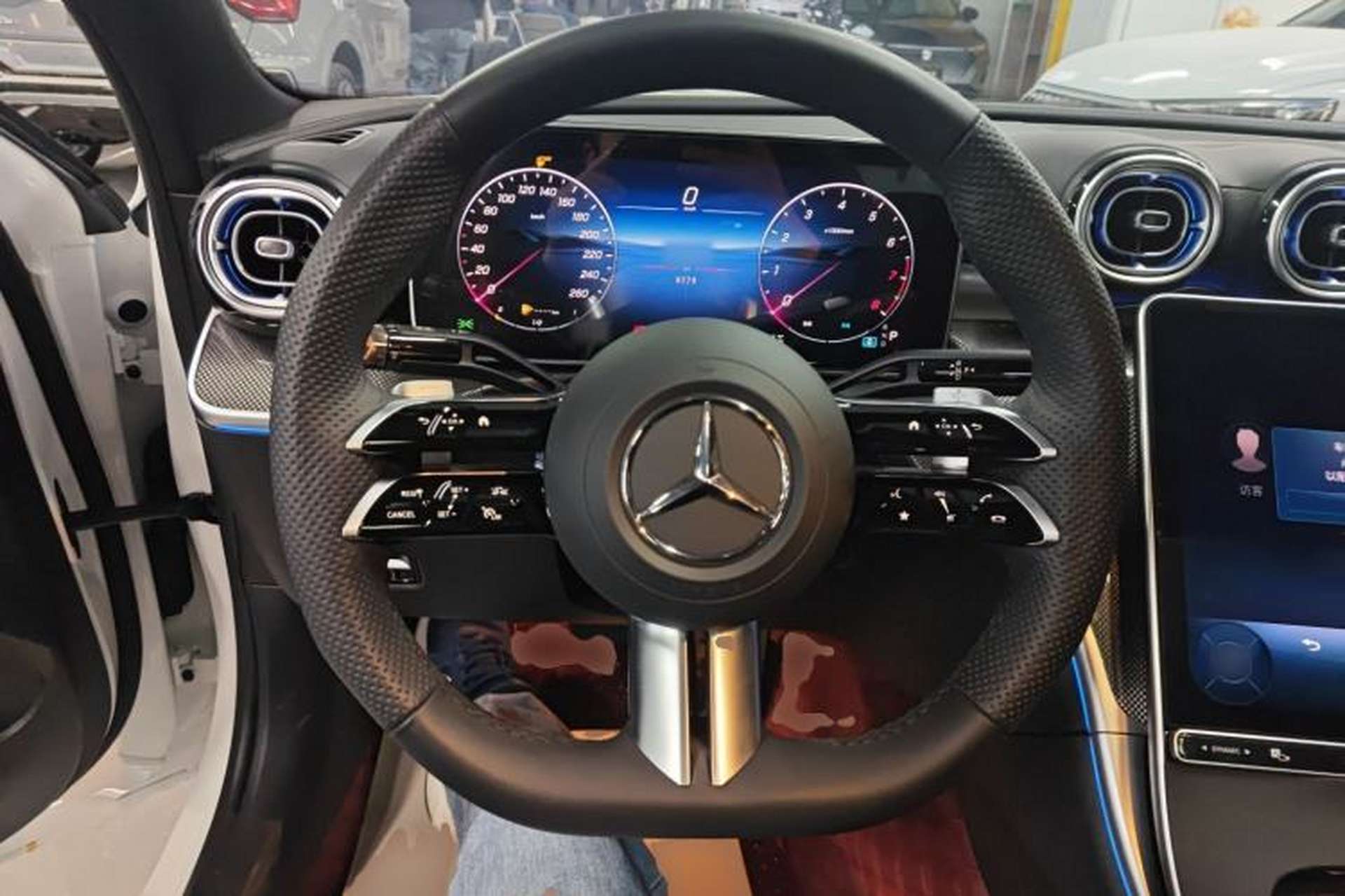 Used Mercedes-Benz C-Class 2025 Facelift C 260 L Sport Edition Steering Wheel