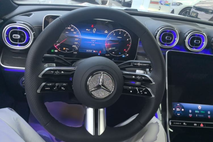 Used Mercedes-Benz C-Class 2025 Facelift C 260 L Sport Edition Steering Wheel