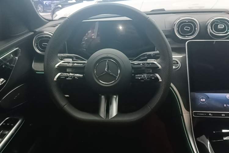 Used Mercedes-Benz C-Class 2025 Facelift C 260 L Sport Edition Steering Wheel