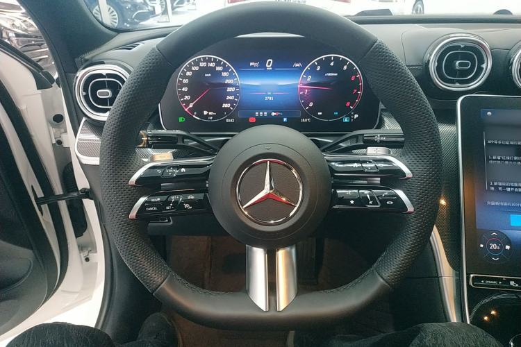 Used Mercedes-Benz C-Class 2025 Facelift C 260 L Sport Edition Steering Wheel