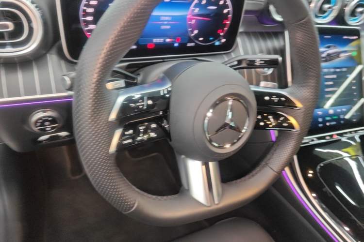 Used Mercedes-Benz C-Class 2025 C 260 L Obsidian Night Sport Edition Steering Wheel