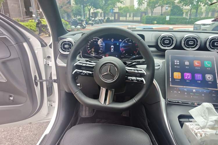 Used Mercedes-Benz C-Class 2025 Facelift C 260 L Sport Edition Steering Wheel