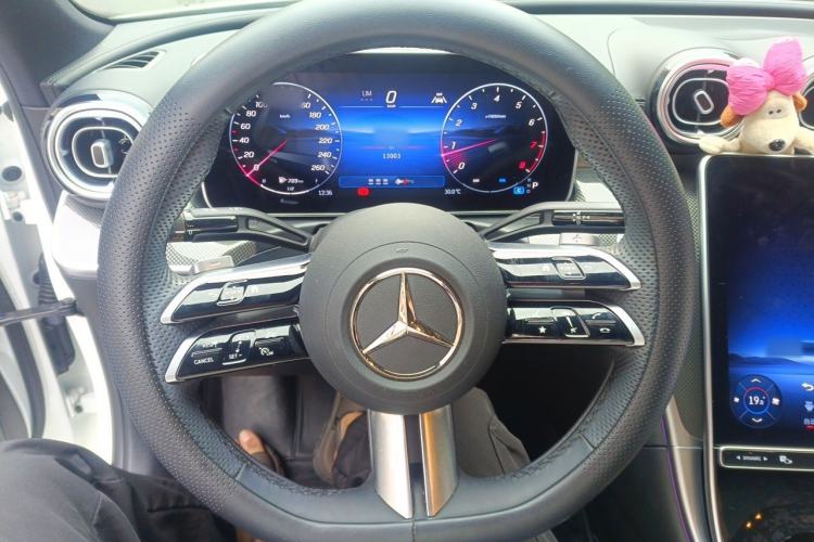 Used Mercedes-Benz C-Class 2025 Facelift C 260 L Sport Edition Steering Wheel