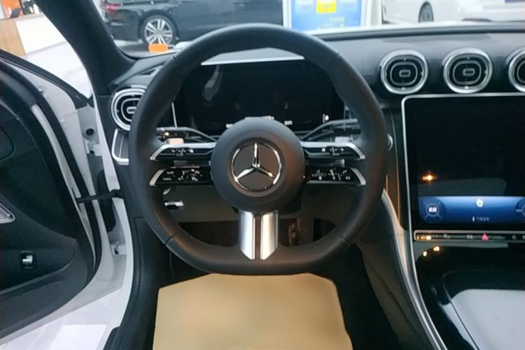 Used Mercedes-Benz C-Class 2025 C 260 L Obsidian Night Sport Edition Steering Wheel