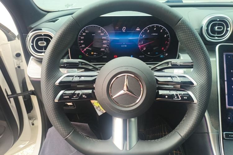 Used Mercedes-Benz C-Class 2025 Facelift C 260 L Sport Edition Steering Wheel
