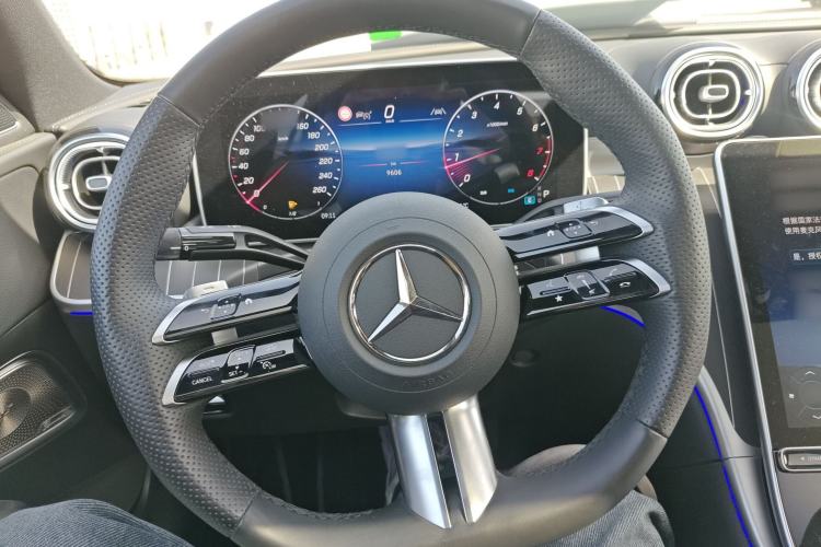 Used Mercedes-Benz C-Class 2025 C 260 L Obsidian Night Sport Edition Steering Wheel