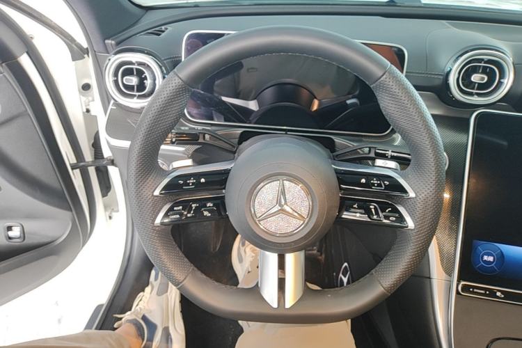 Used Mercedes-Benz C-Class 2025 Facelift C 260 L Sport Edition Steering Wheel