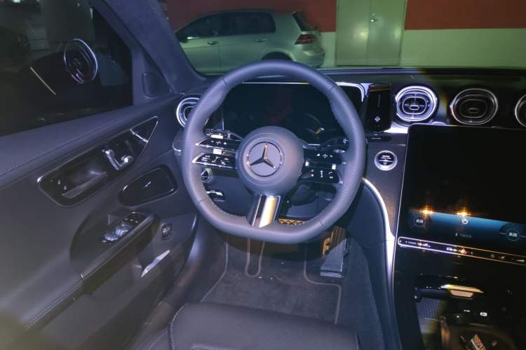 Used Mercedes-Benz C-Class 2025 C 260 L Sport Edition Steering Wheel