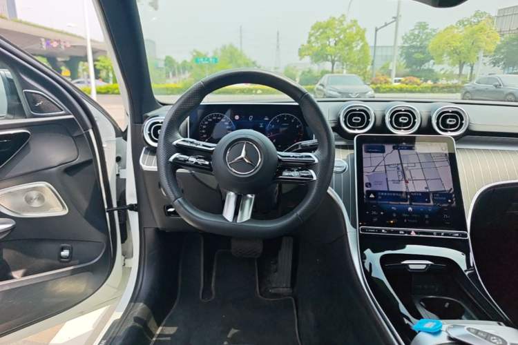 Used Mercedes-Benz C-Class 2025 C 260 L Obsidian Night Sport Edition Steering Wheel