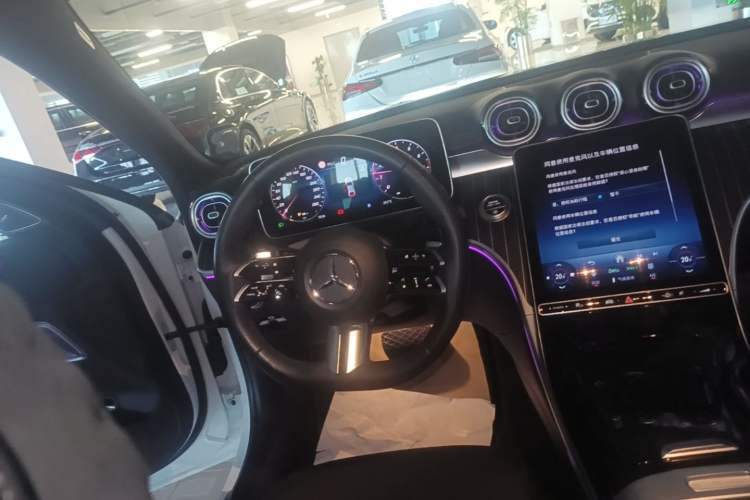 Used Mercedes-Benz C-Class 2025 C 260 L Obsidian Night Sport Edition Steering Wheel
