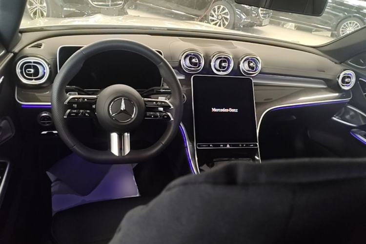 Used Mercedes-Benz C-Class 2025 C 260 L Obsidian Night Sport Edition Steering Wheel