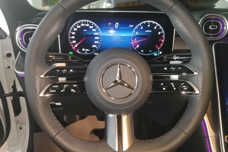 Used Mercedes-Benz C-Class 2025 Facelift C 260 L Sport Edition Steering Wheel