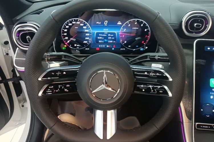 Used Mercedes-Benz C-Class 2025 Facelift C 260 L Sport Edition Steering Wheel