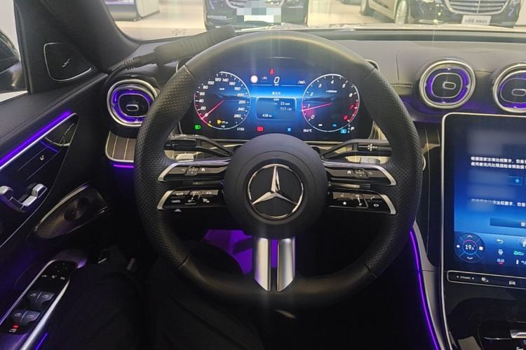 Used Mercedes-Benz C-Class 2025 C 260 L Obsidian Night Sport Edition Steering Wheel