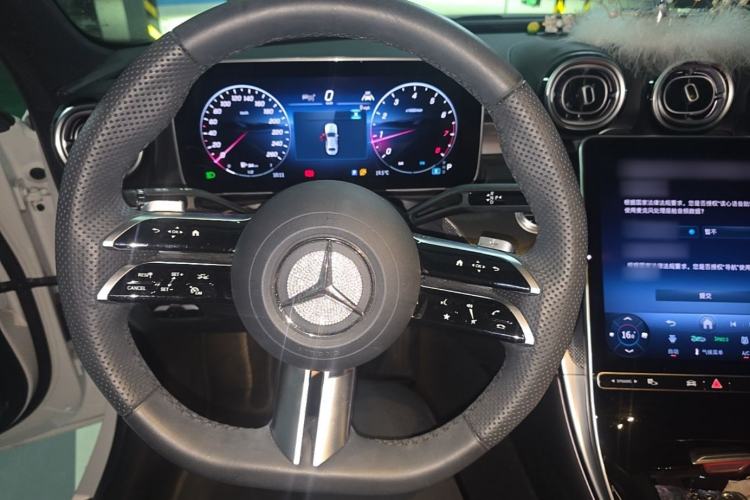 Used Mercedes-Benz C-Class 2025 Facelift C 260 L Sport Edition Steering Wheel