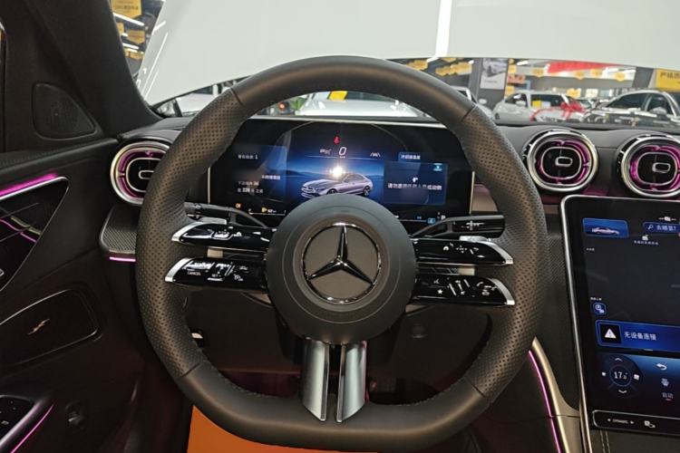 Used Mercedes-Benz C-Class 2025 Facelift C 260 L Sport Edition Steering Wheel