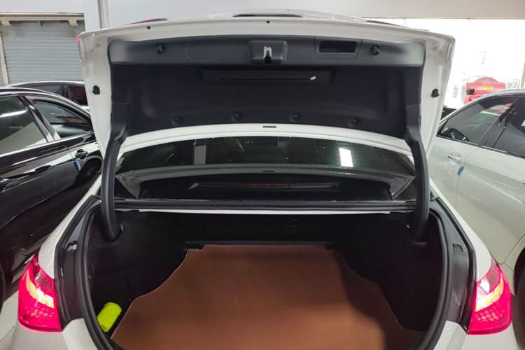 Used Mercedes-Benz C-Class 2025 Facelift C 260 L Sport Edition Trunk