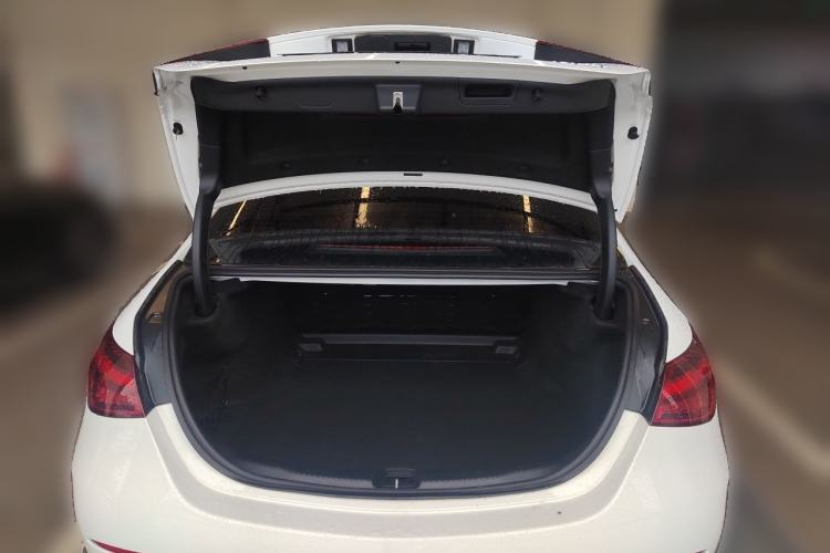 Used Mercedes-Benz C-Class 2025 Refresh C 260 L Night Edition Sports Version Trunk