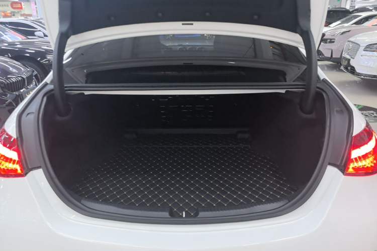 Used Mercedes-Benz C-Class 2025 Facelift C 260 L Sport Edition Trunk