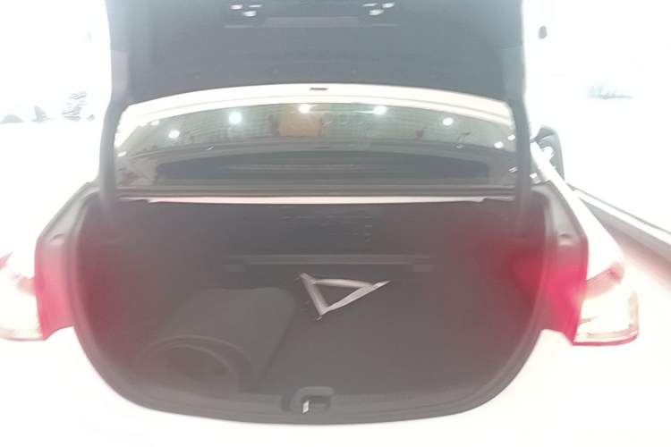 Used Mercedes-Benz C-Class 2025 Facelift C 260 L Sport Edition Trunk