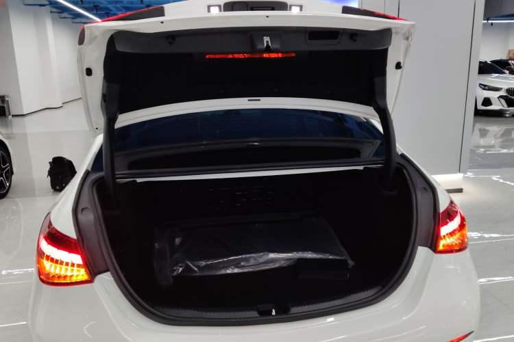 Used Mercedes-Benz C-Class 2025 C 260 L Obsidian Night Sport Edition Trunk