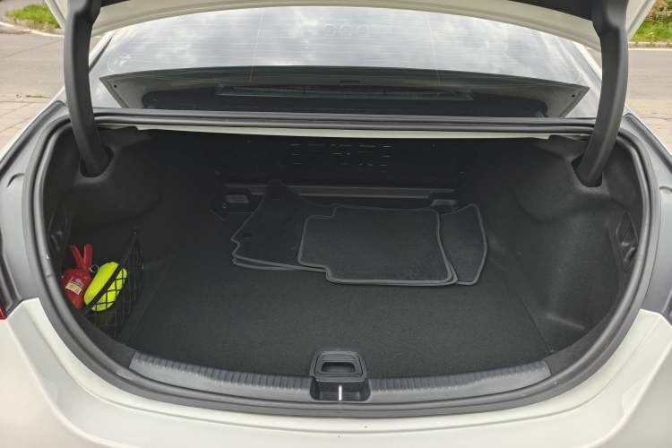 Used Mercedes-Benz C-Class 2025 Facelift C 260 L Sport Edition Trunk