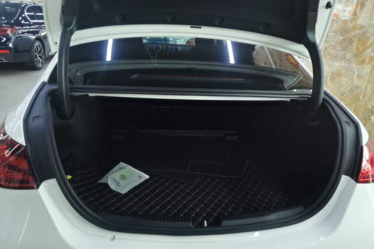 Used Mercedes-Benz C-Class 2025 Facelift C 260 L Sport Edition Trunk