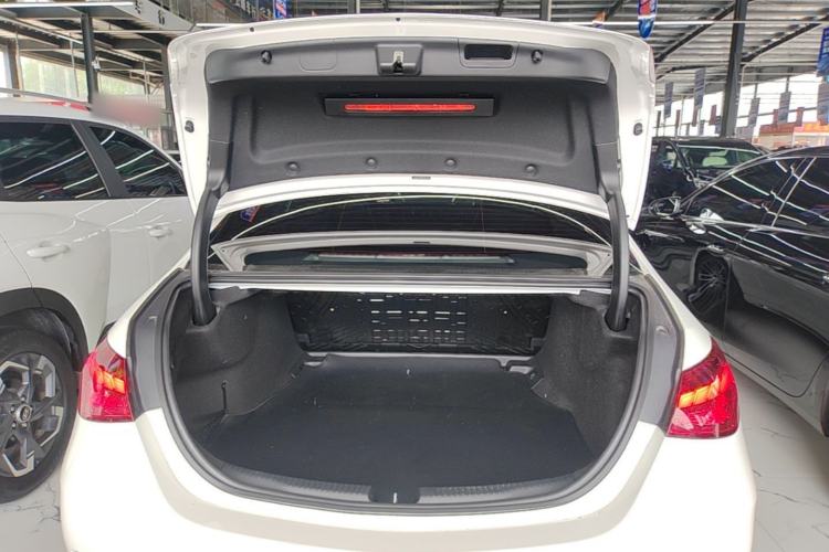 Used Mercedes-Benz C-Class 2025 Facelift C 260 L Sport Edition Trunk