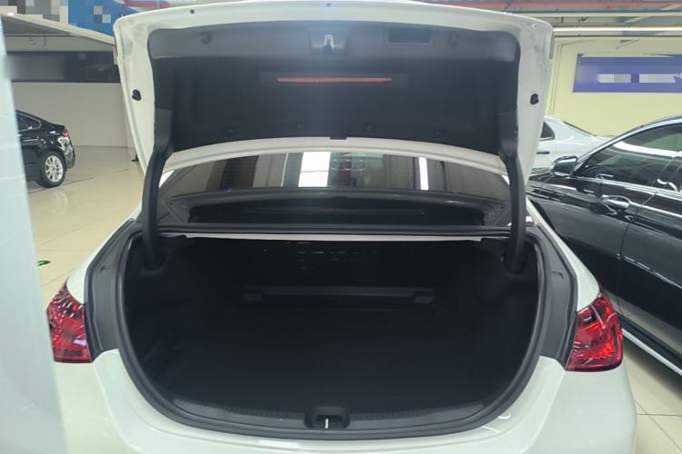 Used Mercedes-Benz C-Class 2025 Facelift C 260 L Sport Edition Trunk