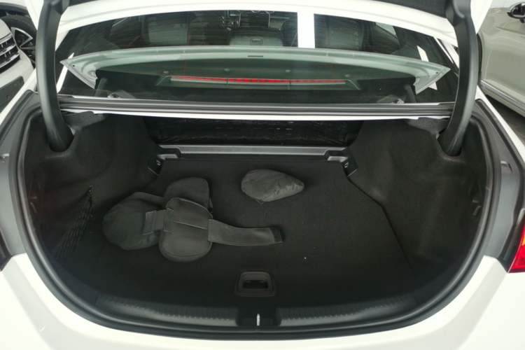Used Mercedes-Benz C-Class 2025 C 260 L Obsidian Night Sport Edition Trunk