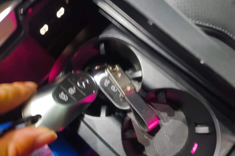 Used Mercedes-Benz C-Class 2025 C 200 L Sport Edition Vehicle Key