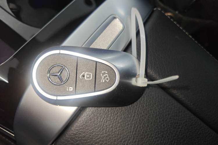 Used Mercedes-Benz C-Class 2025 C 260 L Sport Edition Vehicle Key