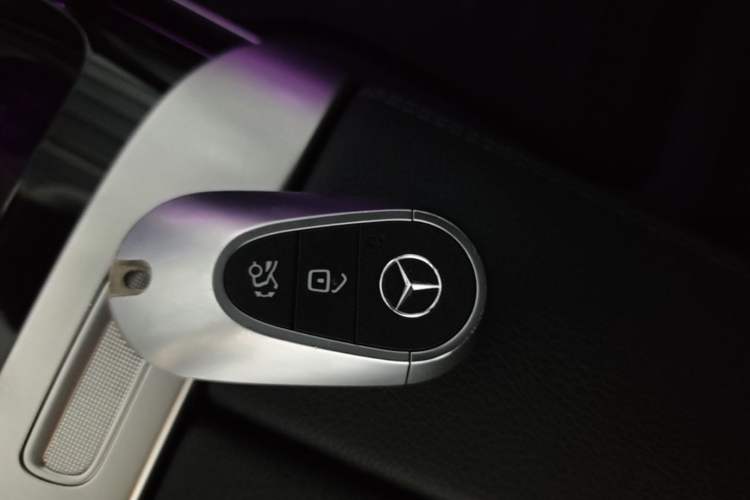 Used Mercedes-Benz C-Class 2025 C 260 L Sport Edition Vehicle Key