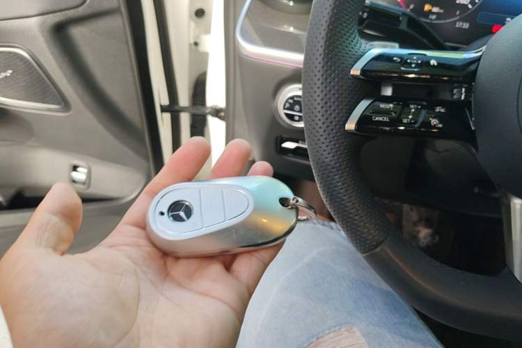 Used Mercedes-Benz C-Class 2025 C 260 L Sport Edition Vehicle Key
