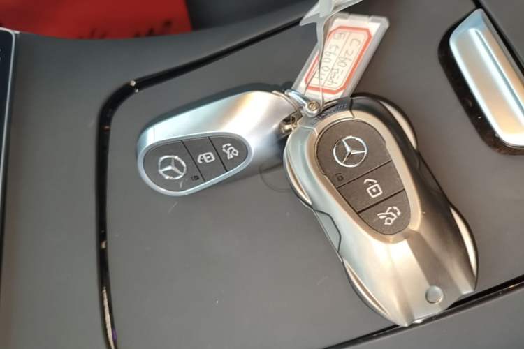 Used Mercedes-Benz C-Class 2025 Facelift C 260 L Sport Edition Vehicle Key