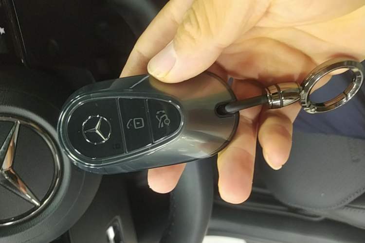 Used Mercedes-Benz C-Class 2025 C 260 L Sport Edition Vehicle Key