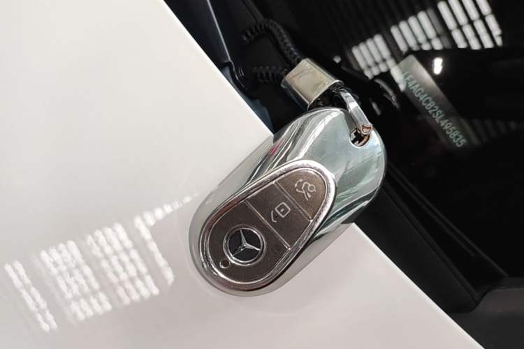 Used Mercedes-Benz C-Class 2025 C 260 L Sport Edition Vehicle Key