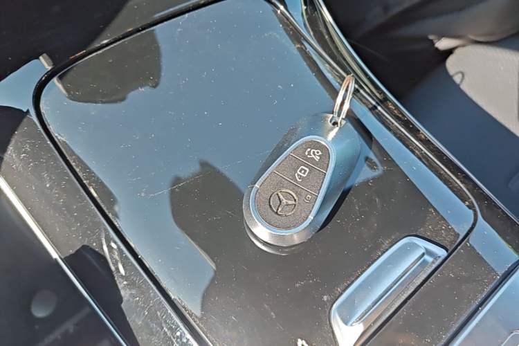Used Mercedes-Benz C-Class 2025 C 260 L Obsidian Night Sport Edition Vehicle Key