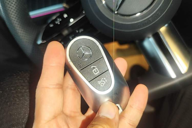 Used Mercedes-Benz C-Class 2025 C 260 L Sport Edition Vehicle Key