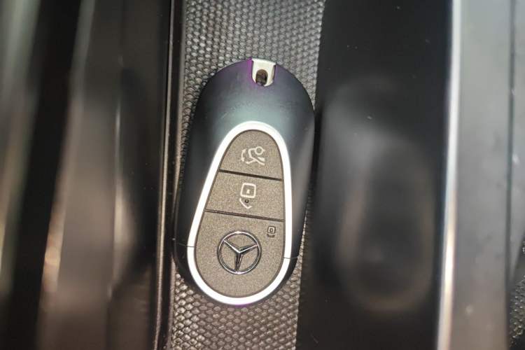Used Mercedes-Benz C-Class 2025 C 260 L Sport Edition Vehicle Key