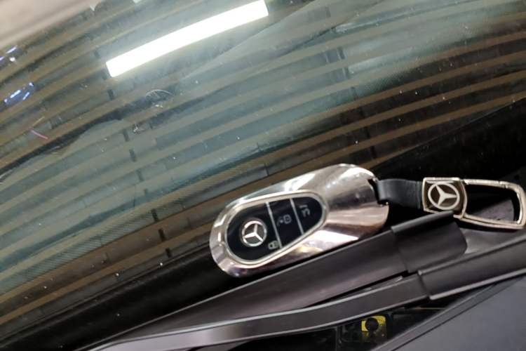 Used Mercedes-Benz C-Class 2025 Refresh C 260 L Night Edition Sports Version Vehicle Key
