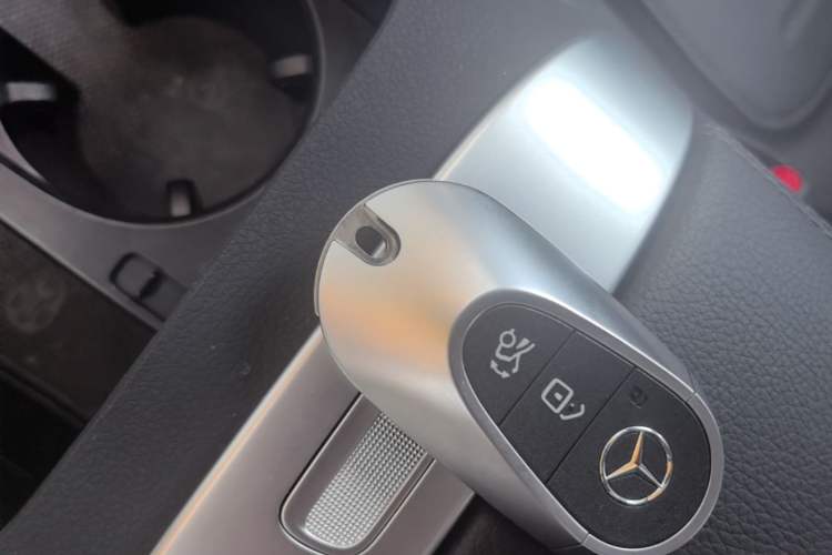 Used Mercedes-Benz C-Class 2025 C 260 L Sport Edition Vehicle Key