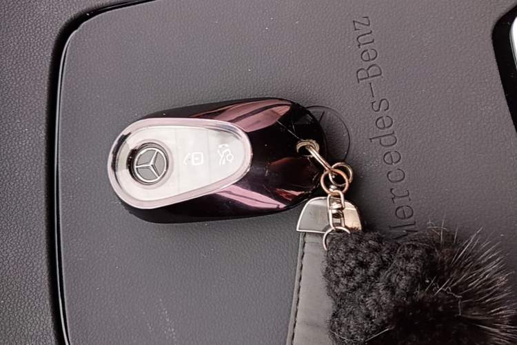 Used Mercedes-Benz C-Class 2025 Facelift C 260 L Sport Edition Vehicle Key