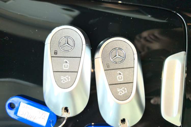 Used Mercedes-Benz C-Class 2025 C 260 L Sport Edition Vehicle Key