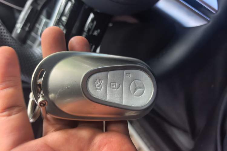 Used Mercedes-Benz C-Class 2025 C 260 L Sport Edition Vehicle Key