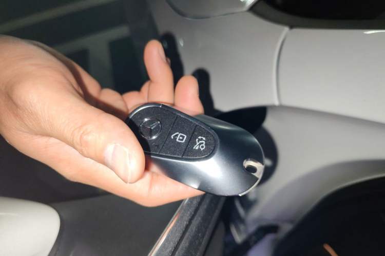 Used Mercedes-Benz C-Class 2025 C 260 L Sport Edition Vehicle Key