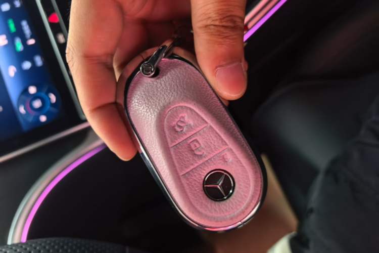 Used Mercedes-Benz C-Class 2025 Facelift C 260 L Sport Edition Vehicle Key