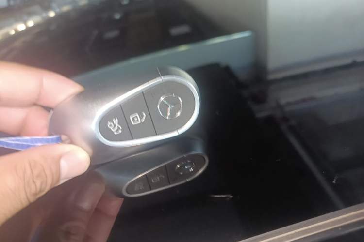 Used Mercedes-Benz C-Class 2025 C 260 L Obsidian Night Sport Edition Vehicle Key
