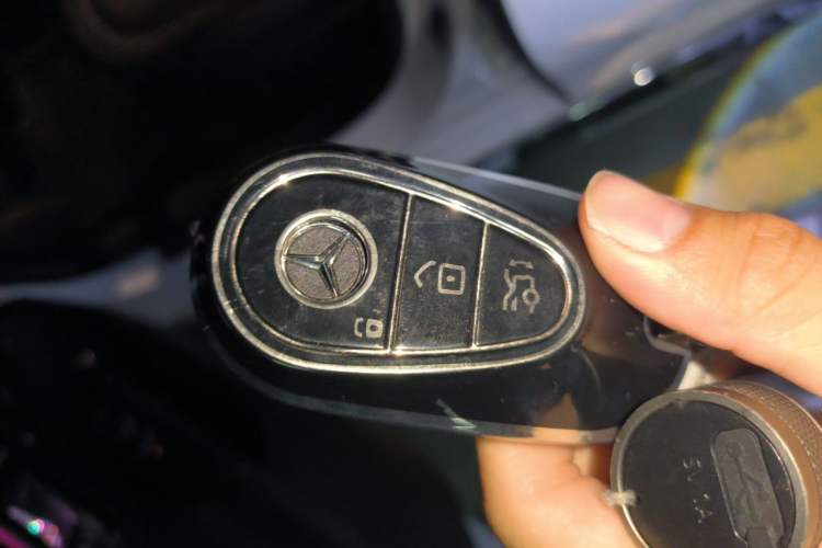 Used Mercedes-Benz C-Class 2025 C 260 L Sport Edition Vehicle Key